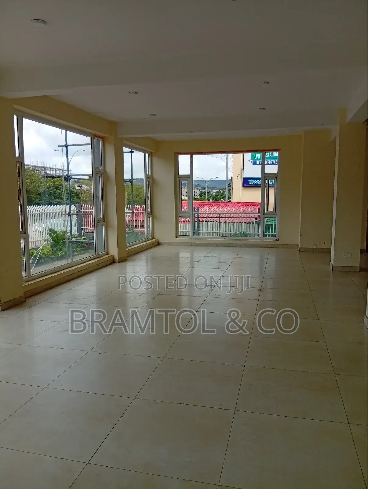 150sqm Office Space/Shop for Rent in Gudu in Gudu