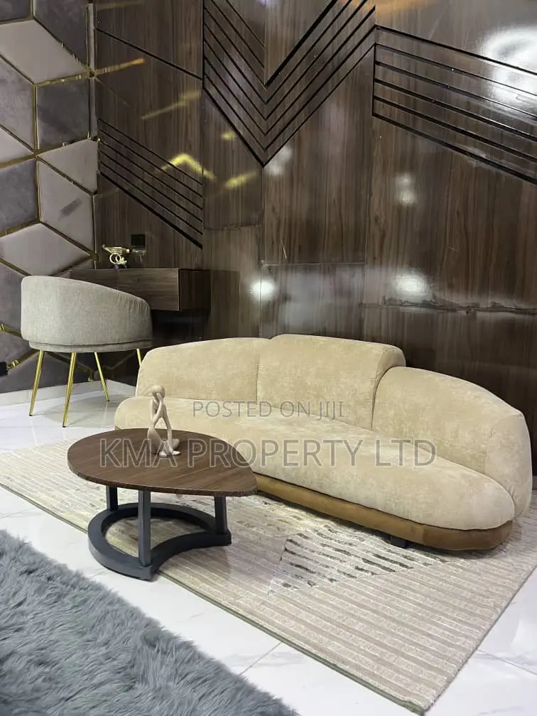 Luxurious 4 Bedrooms Apartment in Ikota