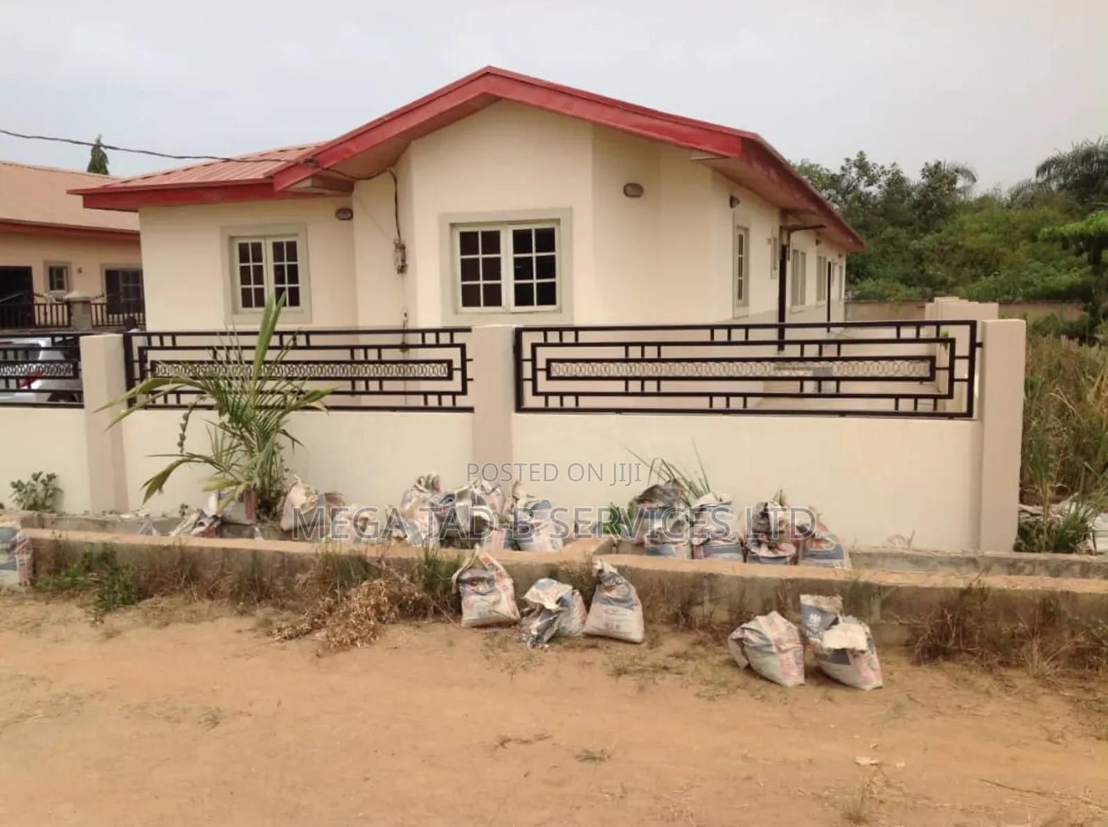 3bdrm Bungalow in Magboro Estate, Ojodu for sale in Ojodu