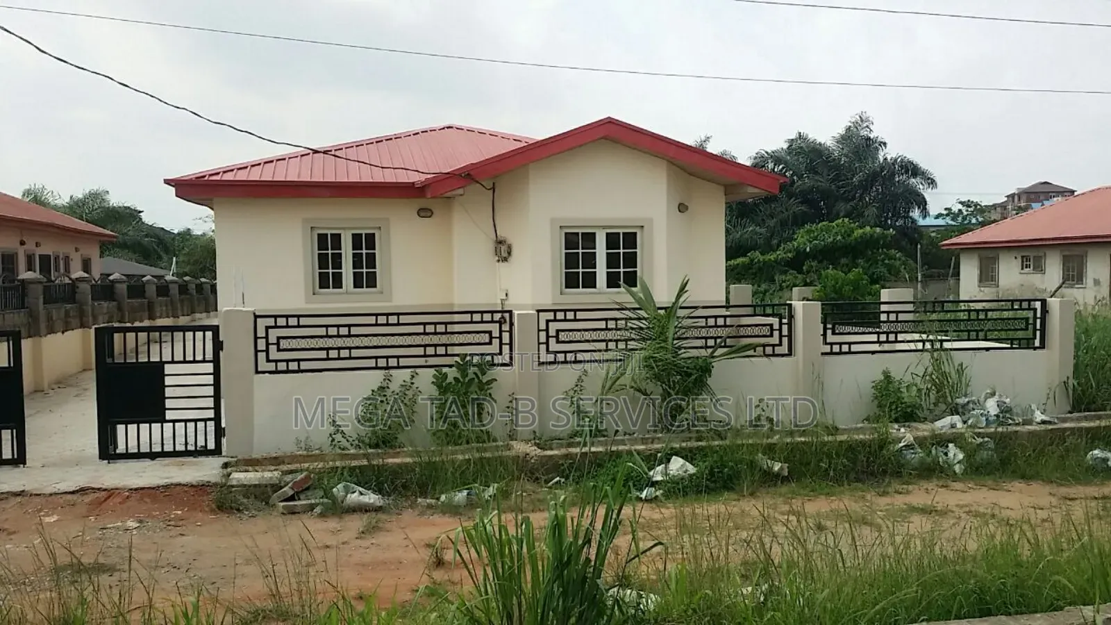 3bdrm Bungalow in Magboro Estate, Ojodu for sale in Ojodu