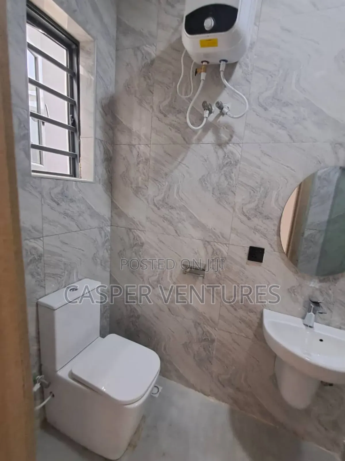5bdrm Duplex in White, Ologolo for sale in Ologolo