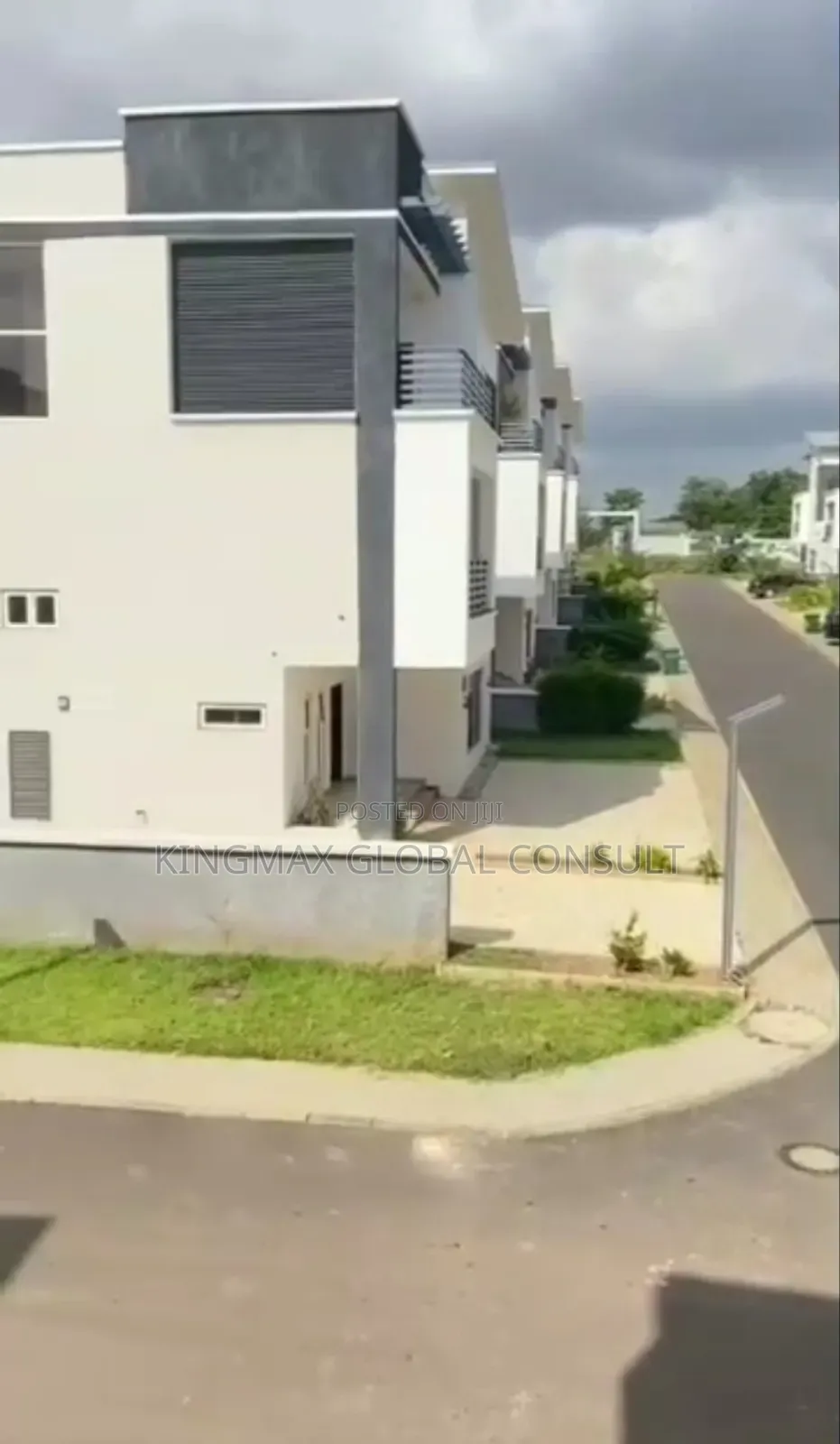 4bdrm Duplex in Life Camp Abuja for sale in Life Camp