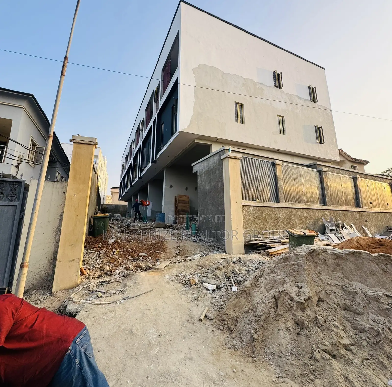 4bdrm Duplex in Maryland Lagos for sale in Maryland