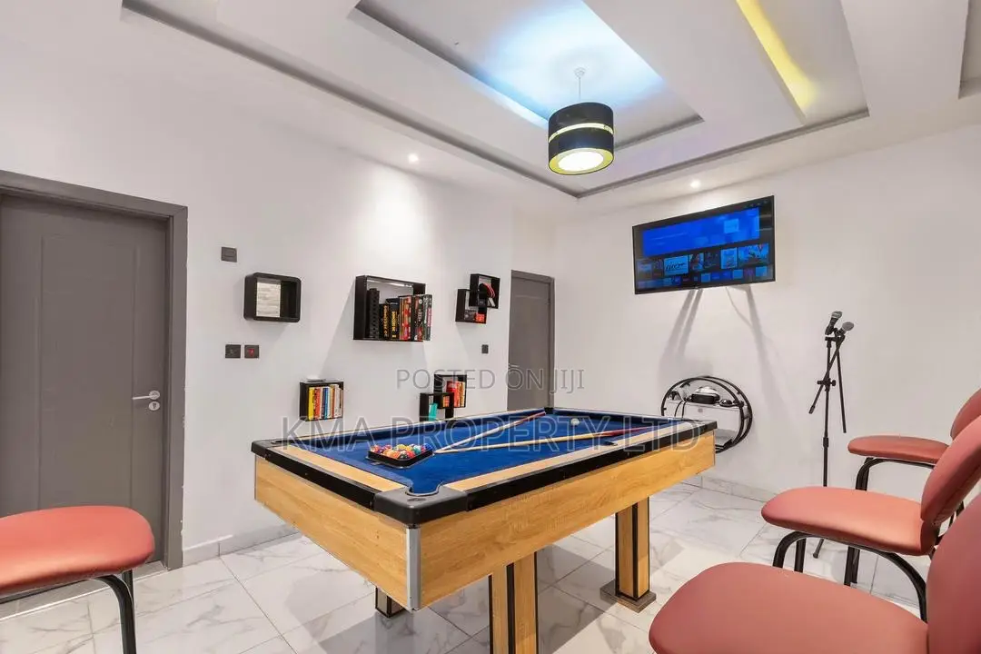 Luxurious 2 Bedroom Apartment With Snooker Table and Massage Bed in Ajah