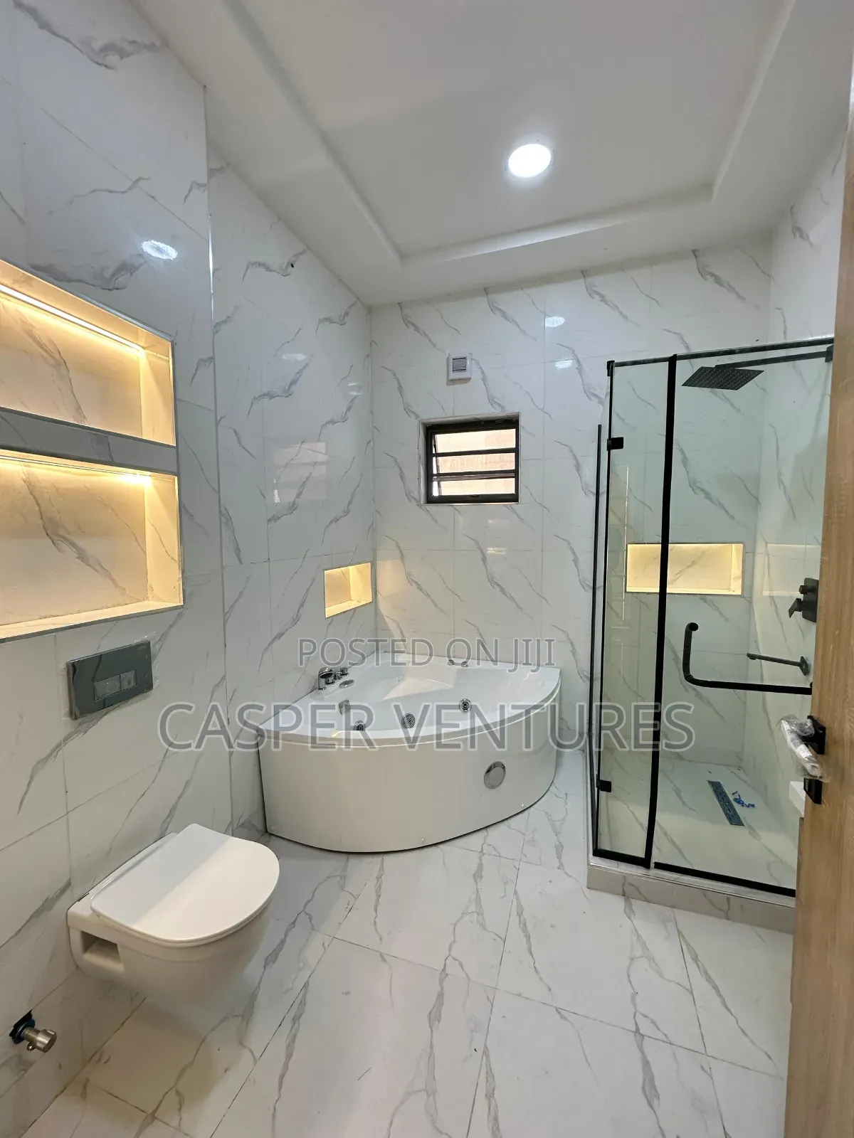 4bdrm Duplex in Bera, Chevron for sale in Chevron