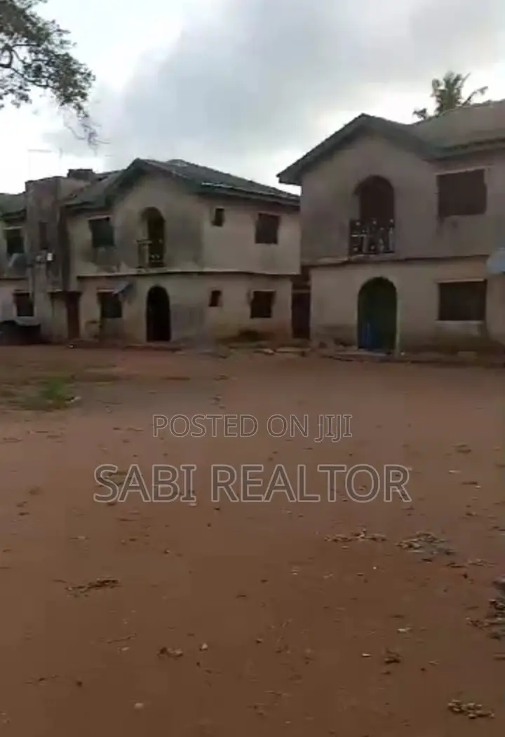 Furnished 2bdrm Block of Flats in Baruwa for sale in Baruwa