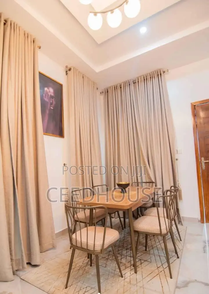 Luxurious 4 Bedrooms Self Compound in Chevron