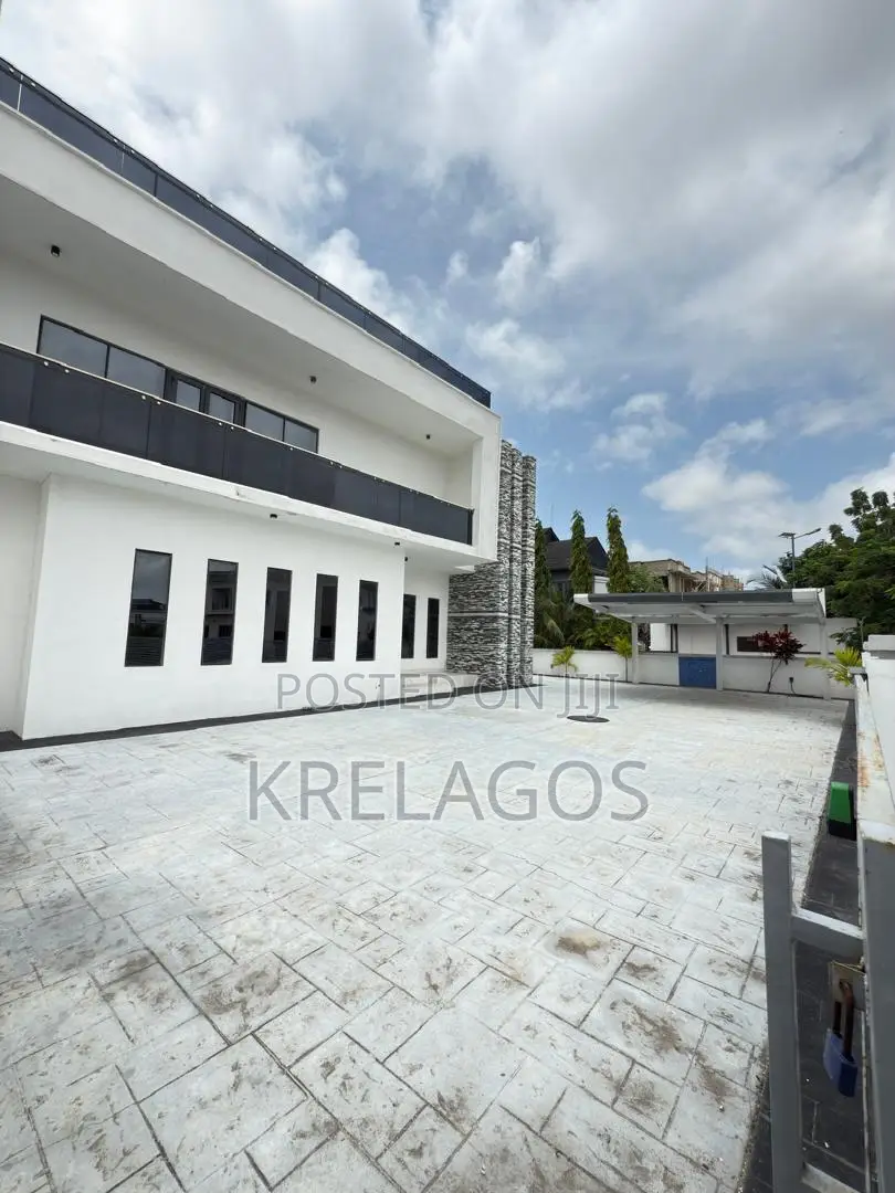 5bdrm Duplex in Royal Gardens, Off Lekki-Epe Expressway for sale in Off Lekki-Epe Expressway