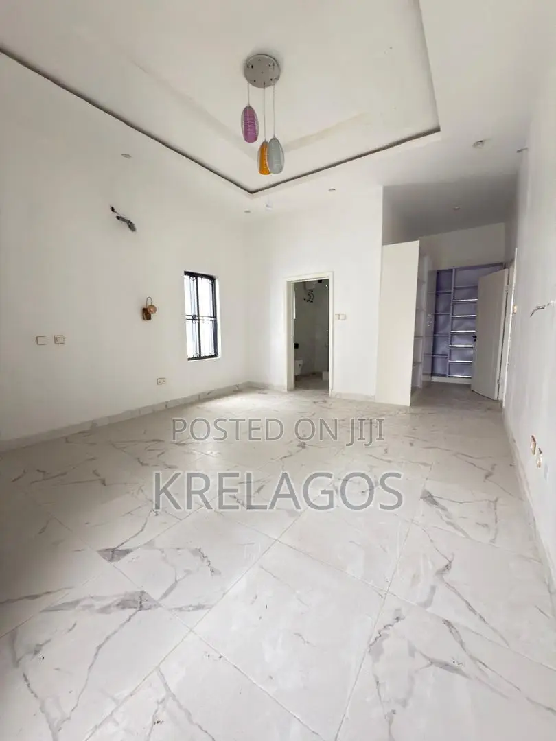 5bdrm Duplex in Royal Gardens, Off Lekki-Epe Expressway for sale in Off Lekki-Epe Expressway