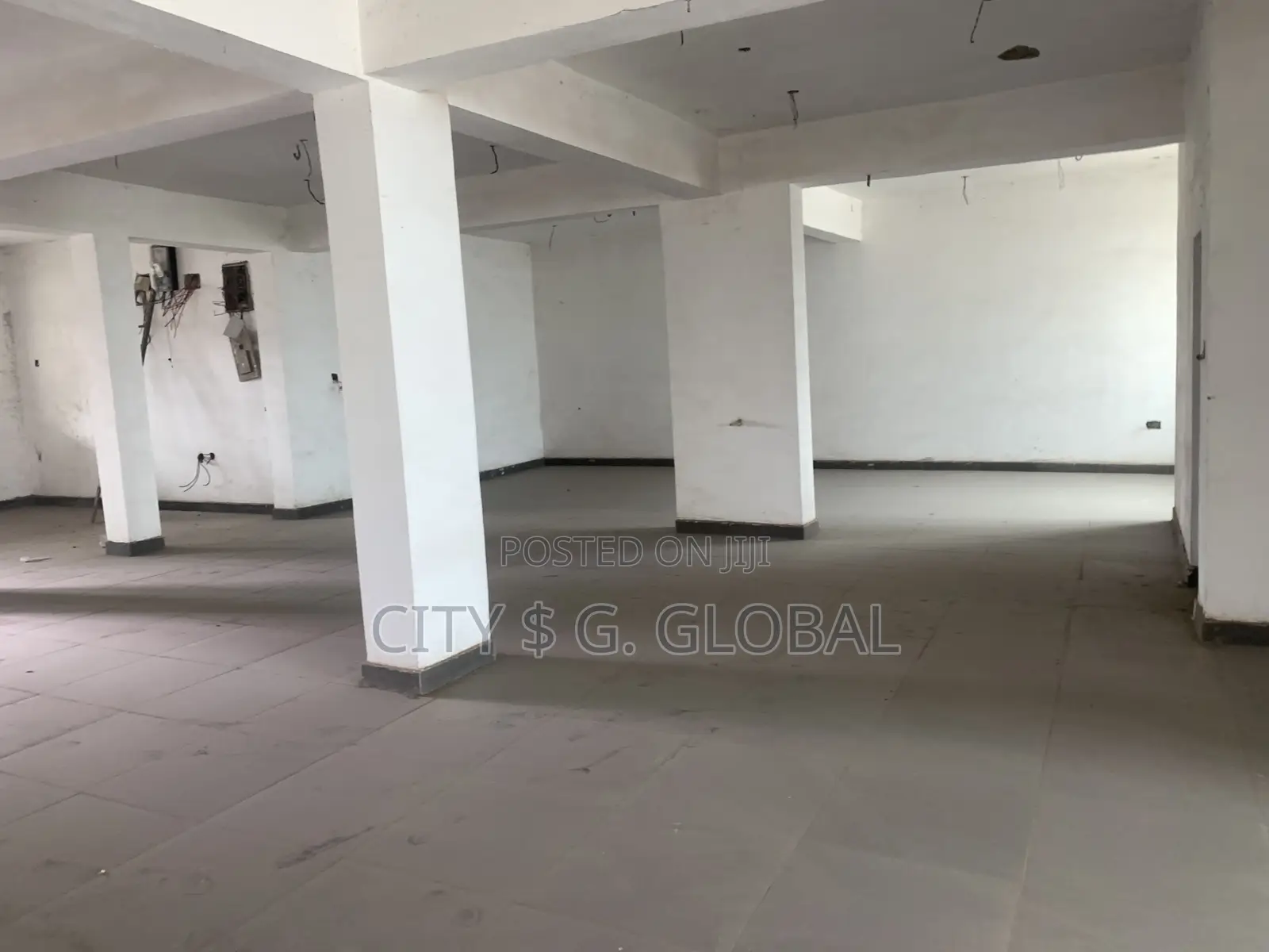 A Banking Mall / Pharmacy / Restaurant Eateries/Gym/ in Gudu