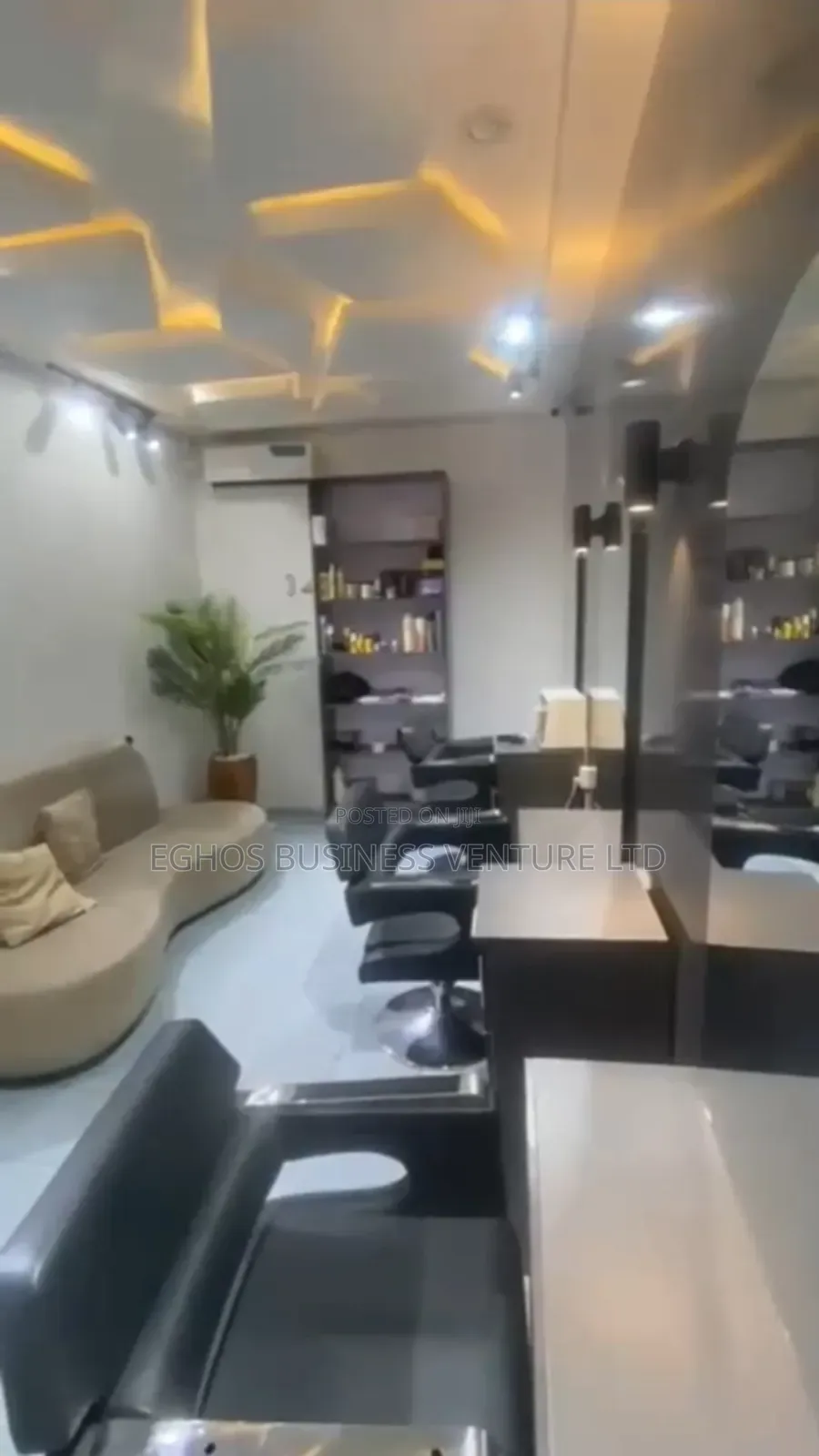 Unisex Saloon for Sale in Benin City