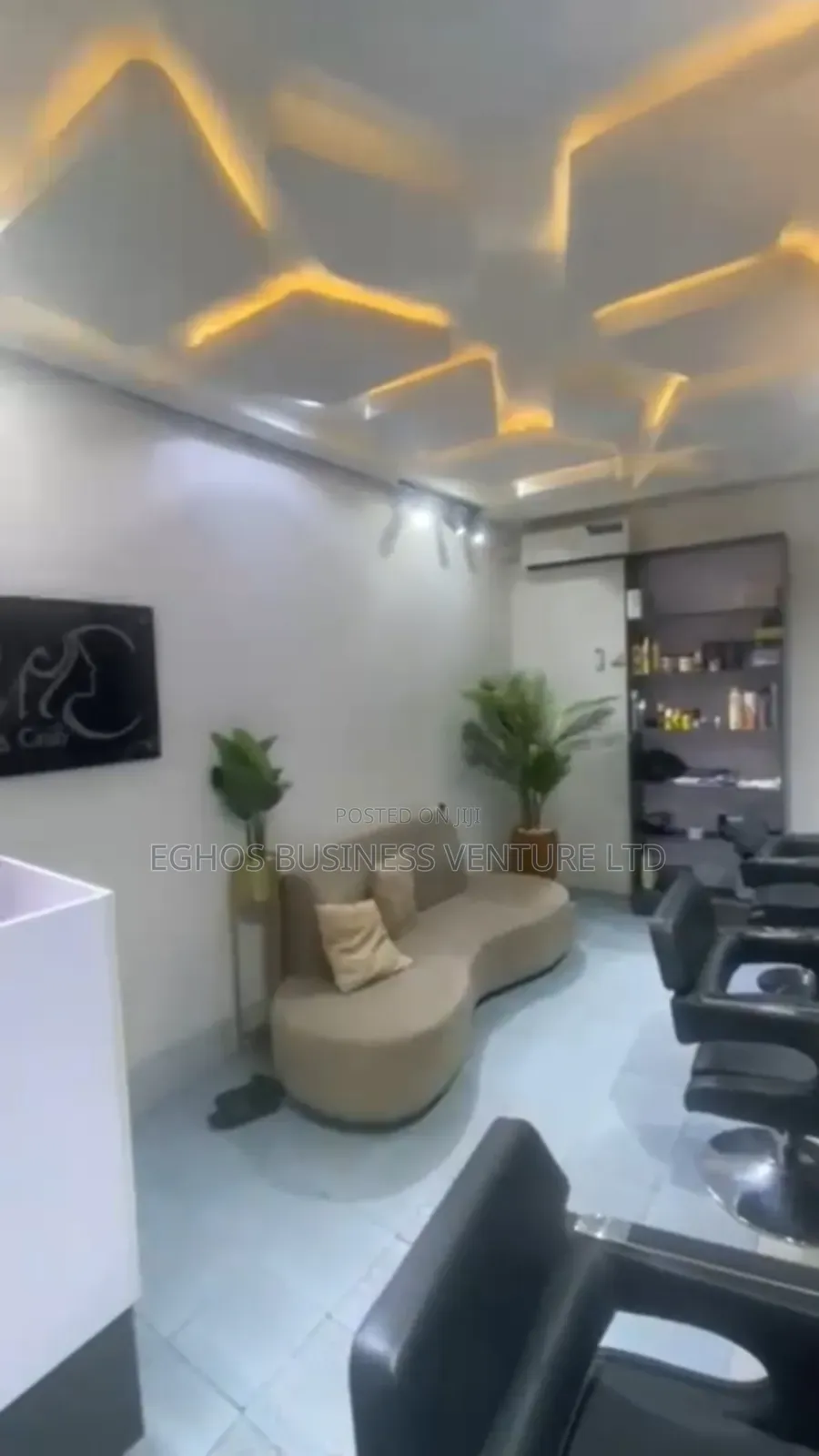 Unisex Saloon for Sale in Benin City