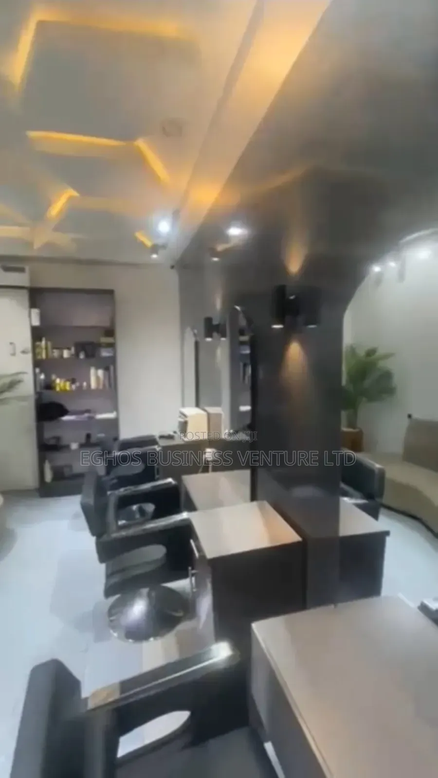 Unisex Saloon for Sale in Benin City