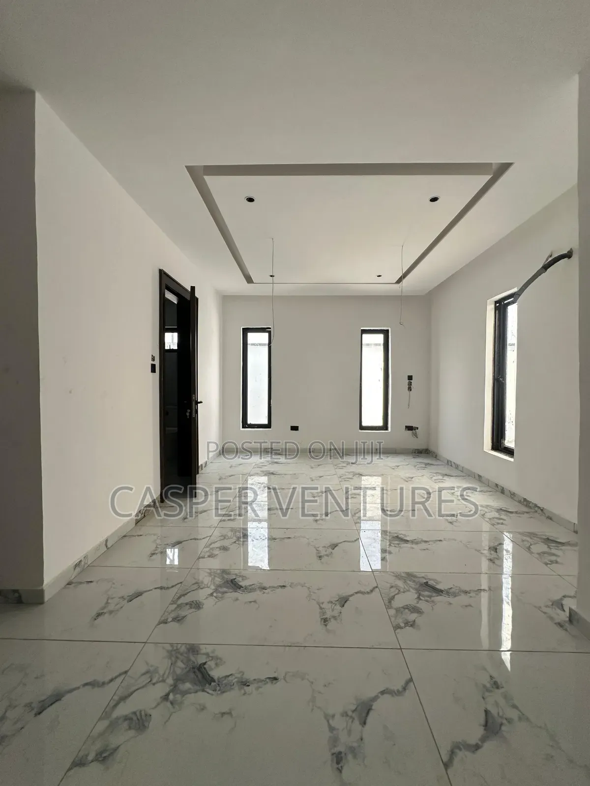 4bdrm Duplex in Agungi East for sale in Agungi