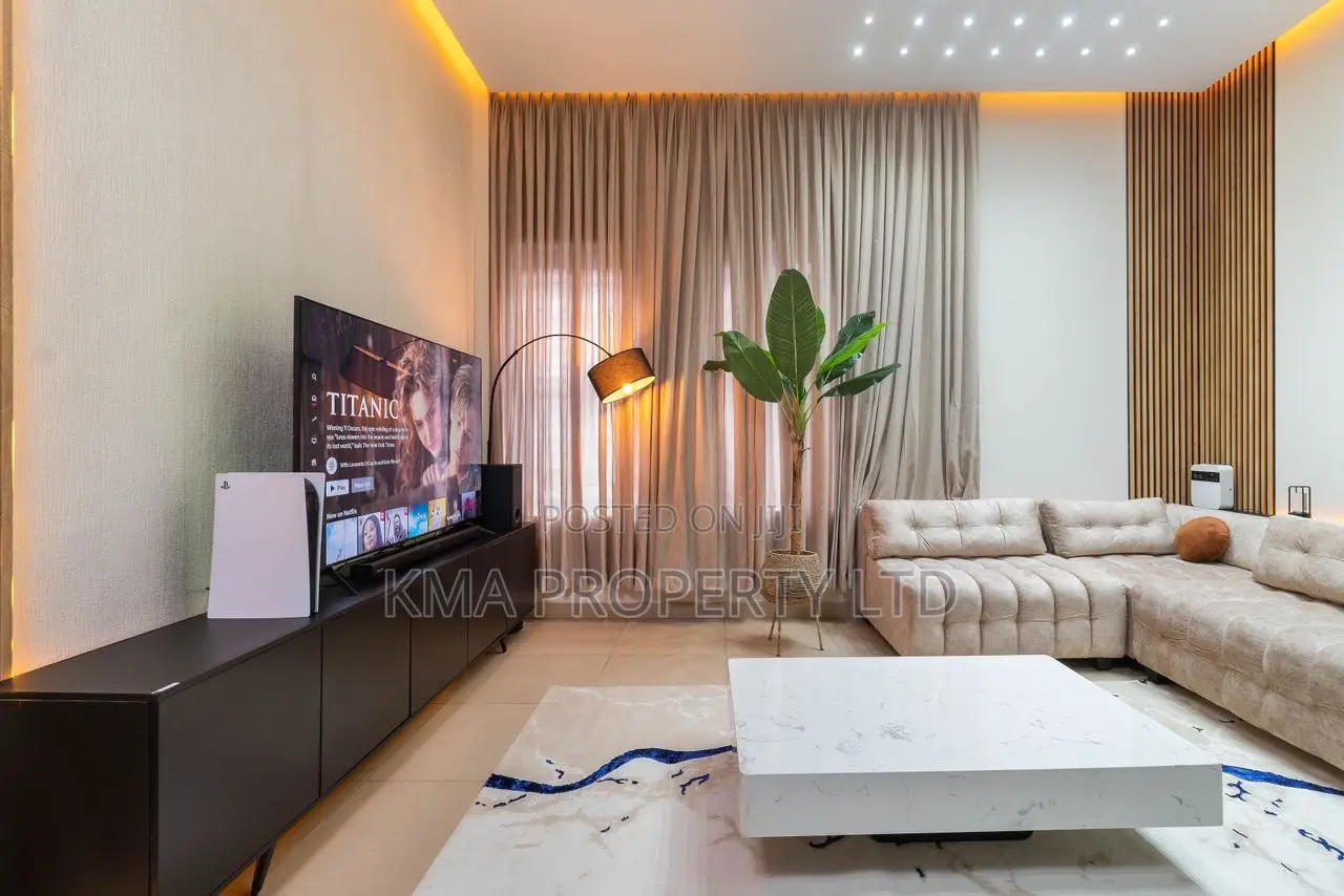 Luxurious 1 Bedroom Apartment With Ps5 in Lekki Phase 1