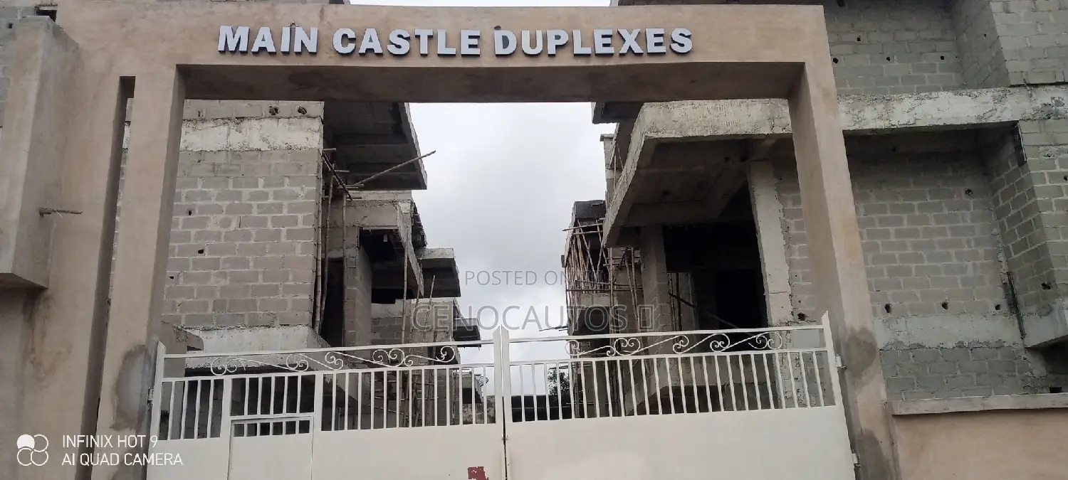 5bdrm Duplex in Main Castle Duplexes, Maryland for sale in Maryland