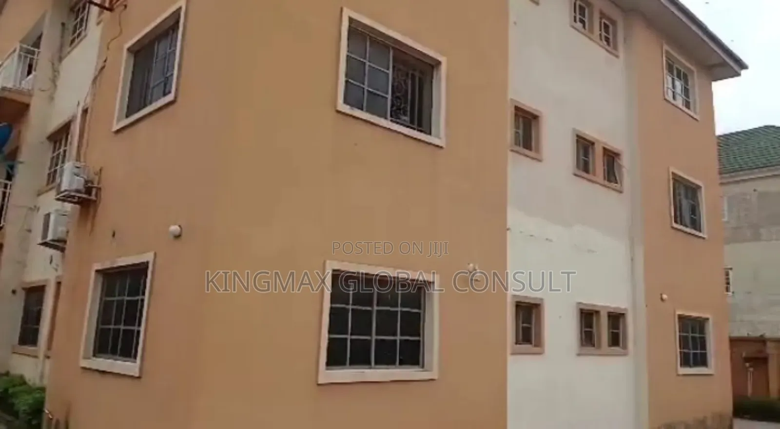 3bdrm Block of Flats in Wuye for sale in Wuye