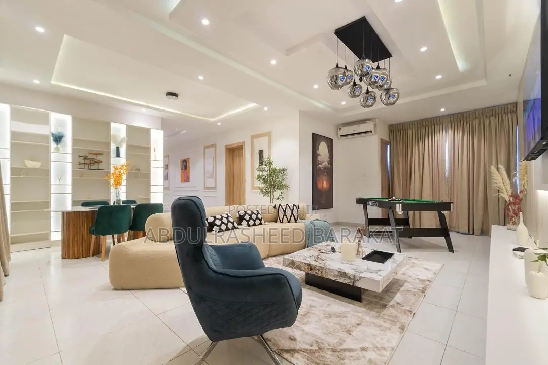 Brand New Luxury 2 Bedroom With Snooker Bathtub City View Balcony Ps5 in Lekki Phase 1