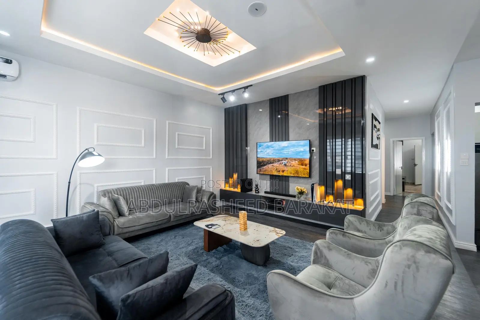 Luxury Three Bedroom Apartment With Swimming Pool Gym Balcony Ps5 in Ikate