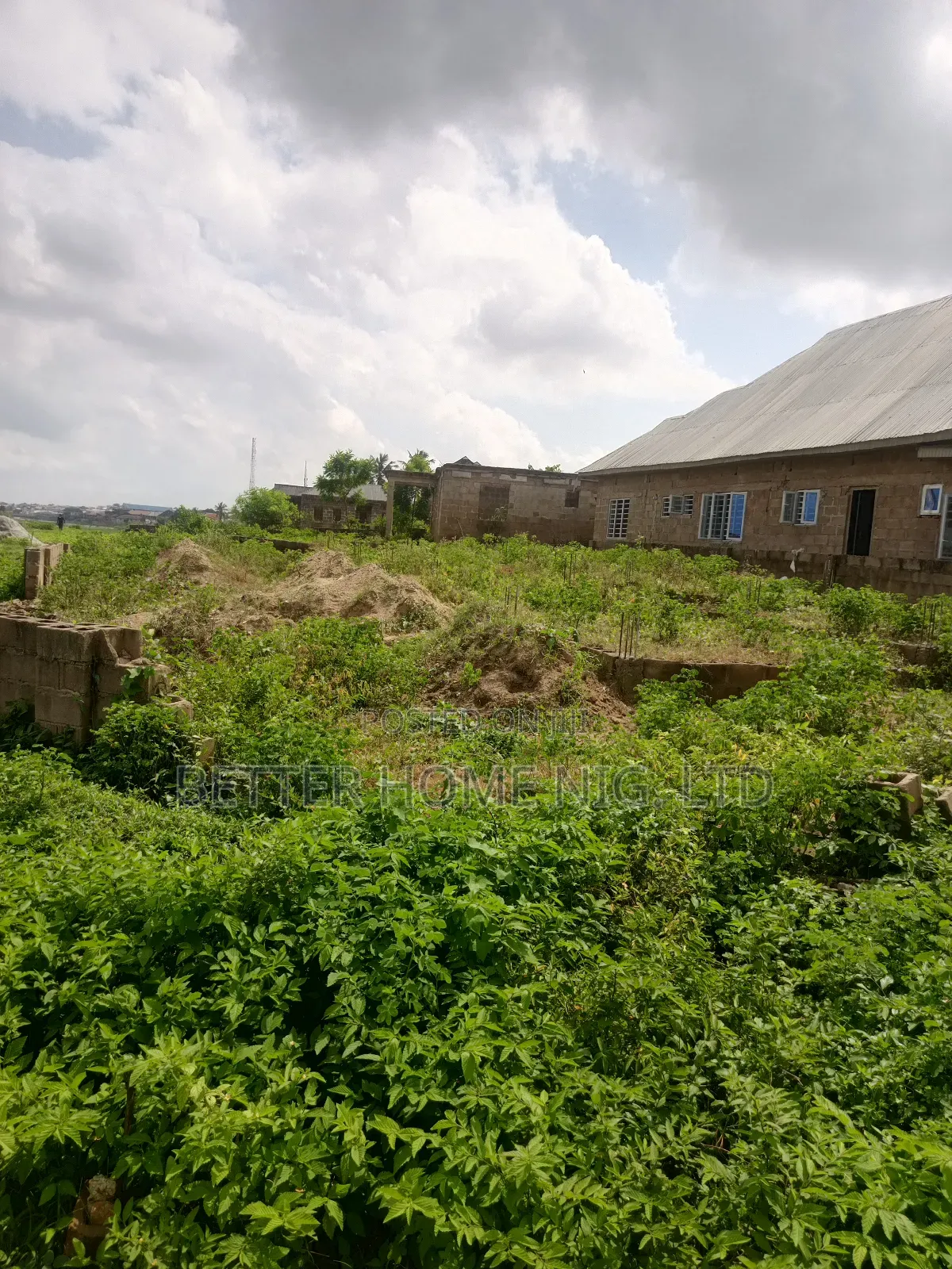 Plot of Land in Akala Express