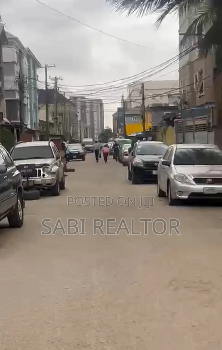 500sqm Land at Moleye Street Alagomeji Yaba Lagos for Immediate Sale in Yaba