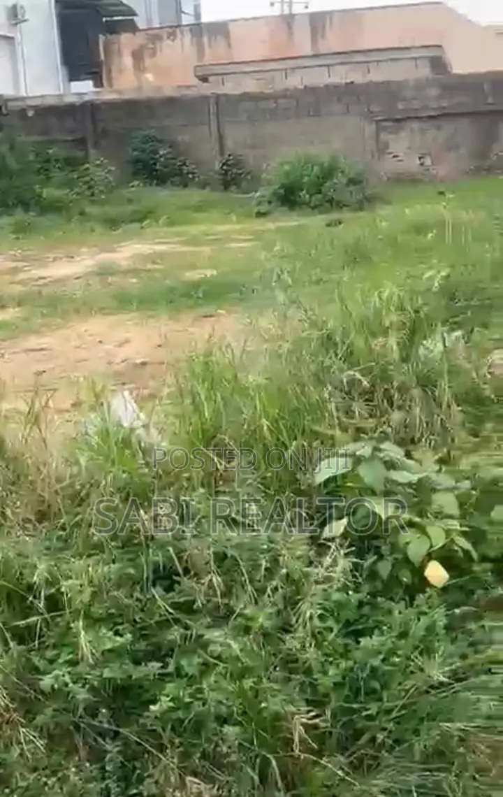 500sqm Land at Moleye Street Alagomeji Yaba Lagos for Immediate Sale in Yaba