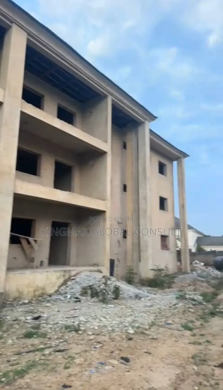 3bdrm Block of Flats in Apo Abuja for sale in Apo District