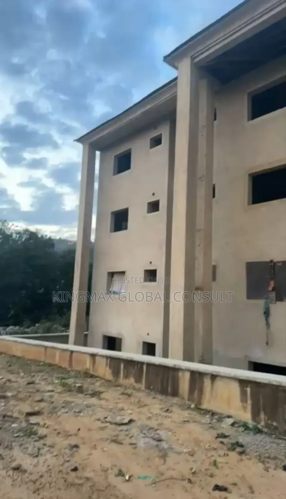3bdrm Block of Flats in Apo Abuja for sale in Apo District