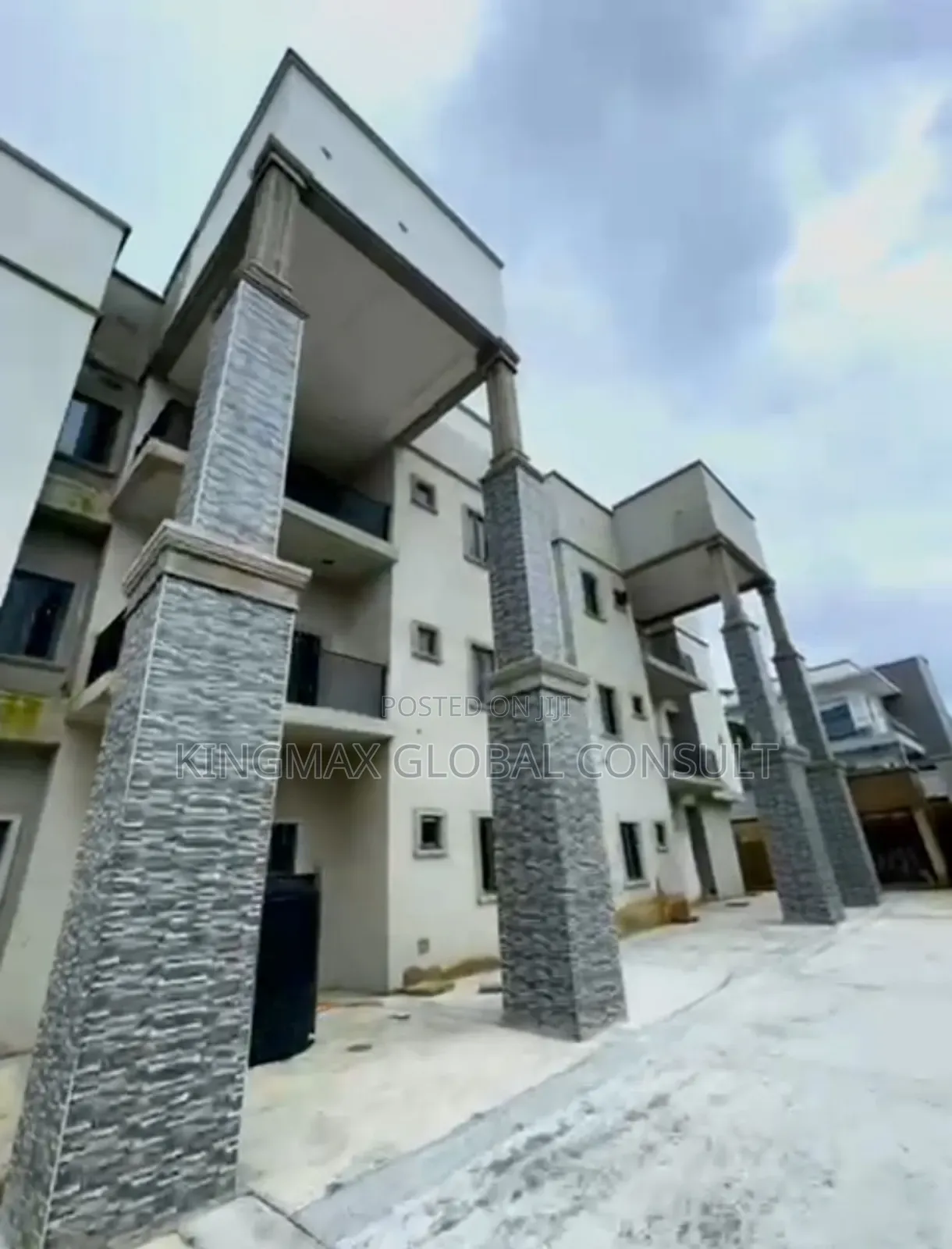 3bdrm Block of Flats in Guzape District for sale in Guzape District