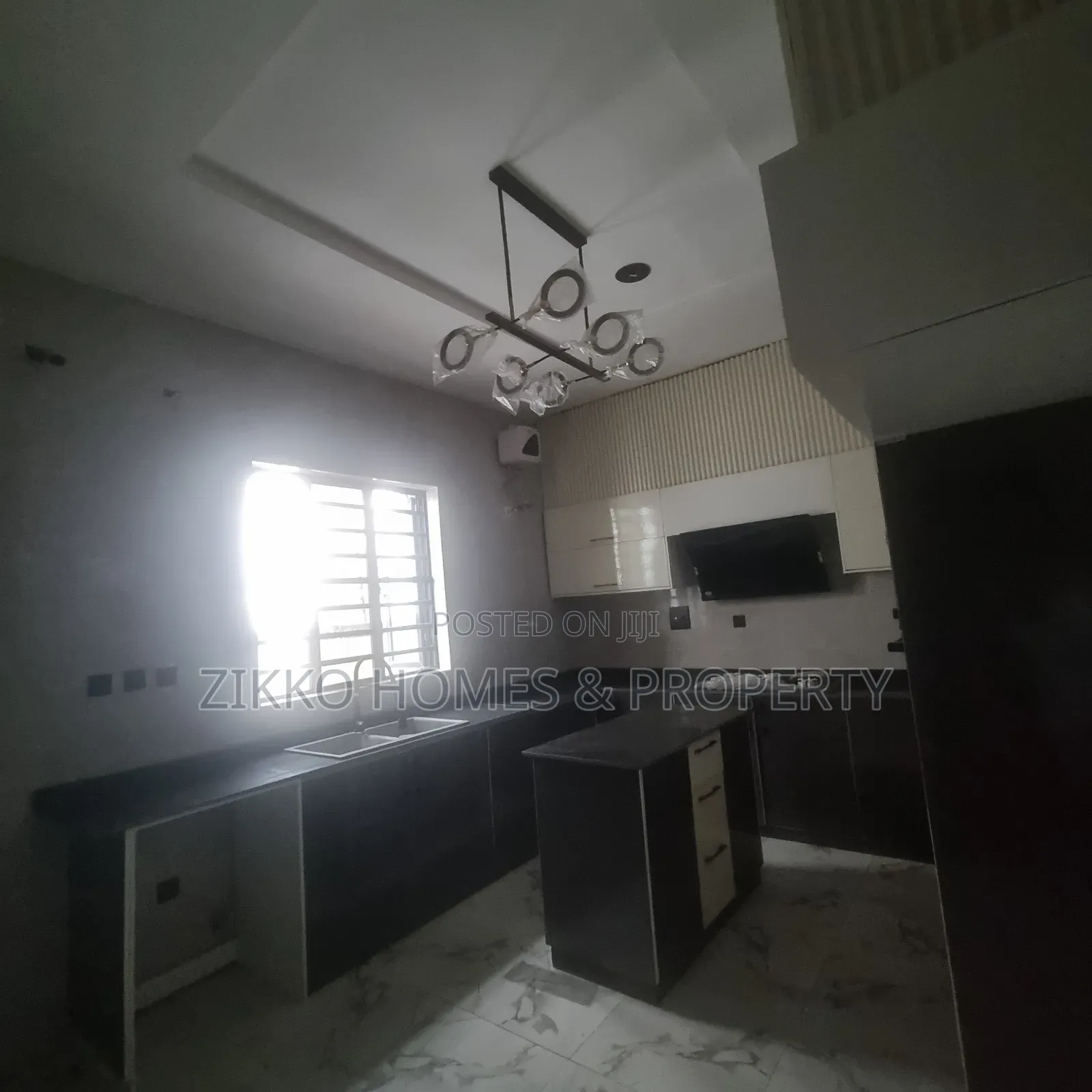 4bdrm Duplex in Orchid Road, Lekki for sale in Lekki