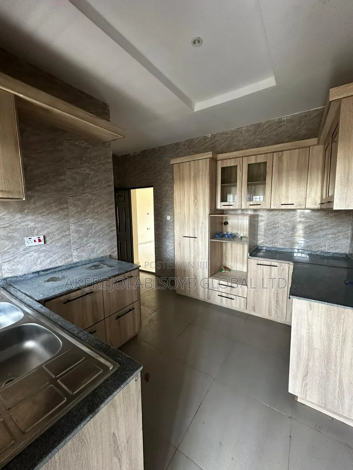 3bdrm Apartment in Jahi Abuja for rent in Jahi