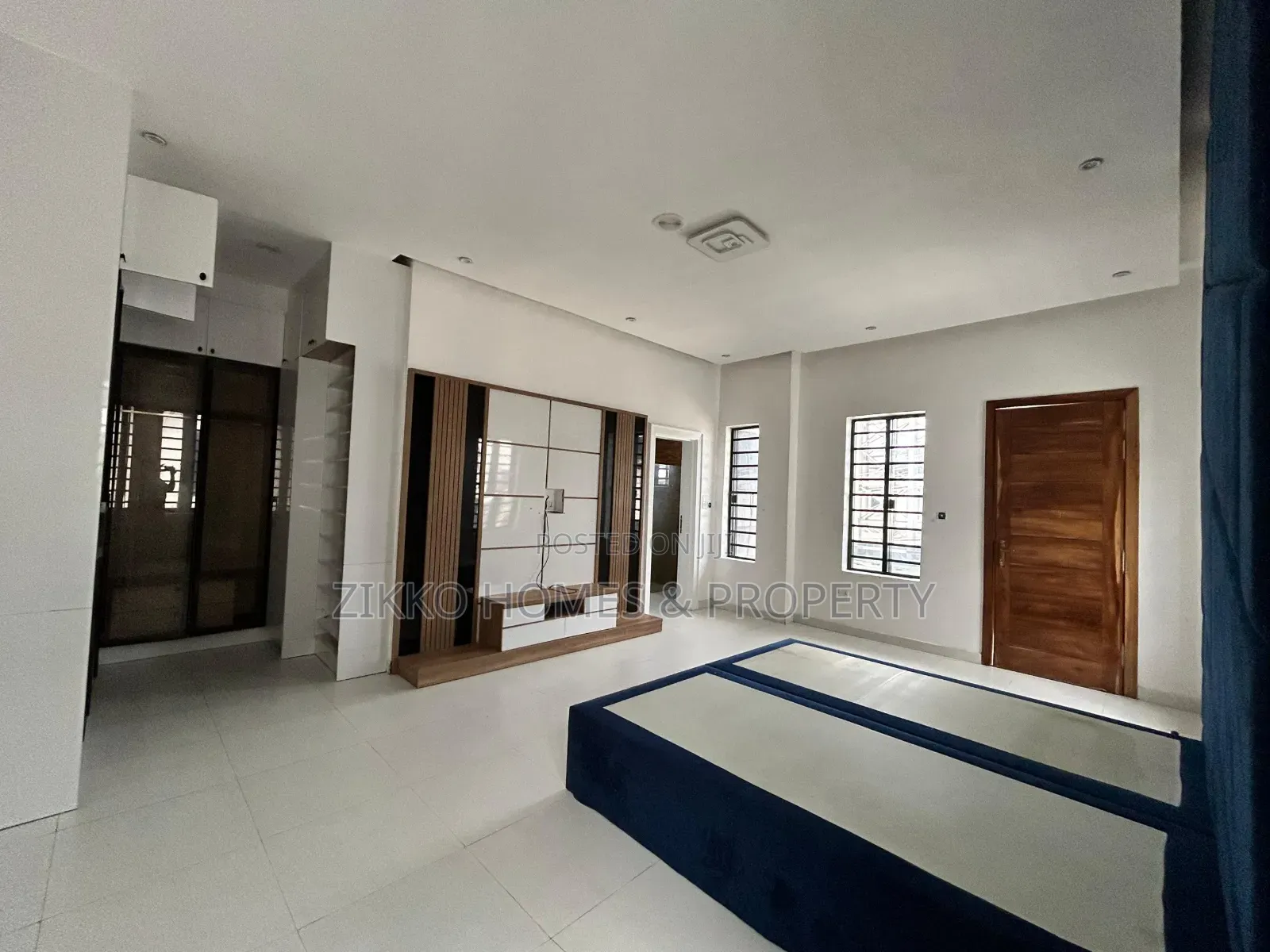 4bdrm Duplex in Orchid Road, Lekki for sale in Lekki