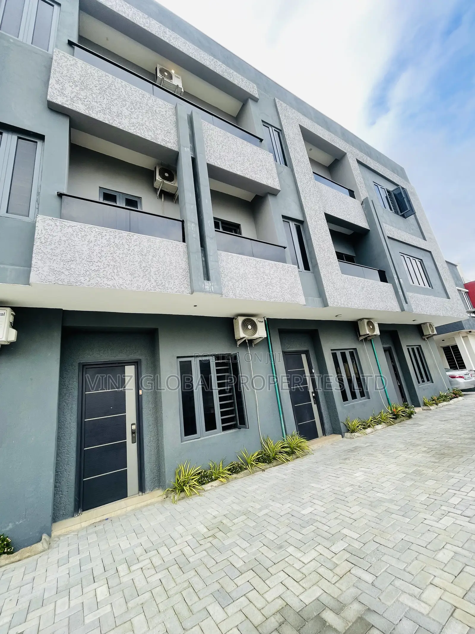 Luxury 2 Bedroom Duplex Apartment With Excellent Facilities in Lekki