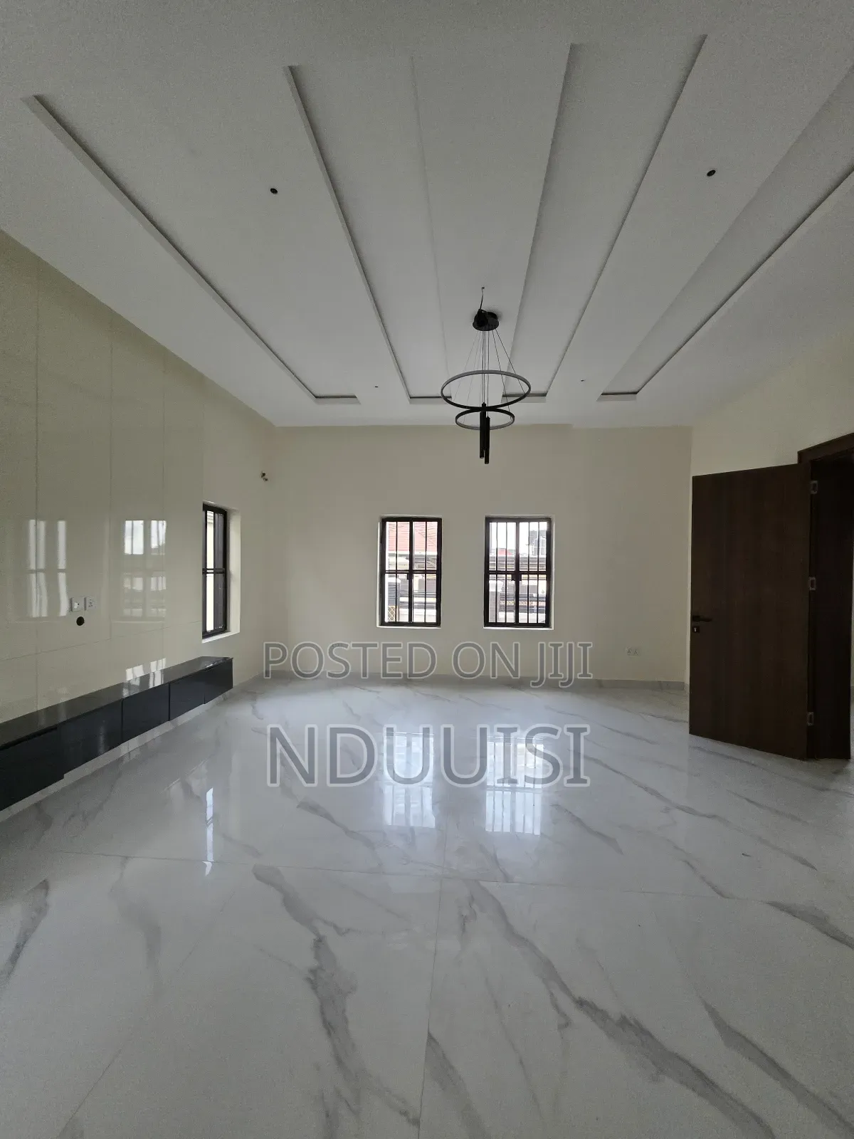 5bdrm Duplex in Karsana for sale in Karsana