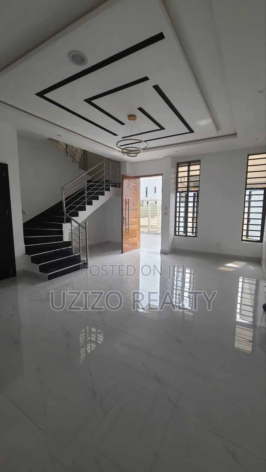Furnished 4bdrm Duplex in Chevron for sale in Chevron