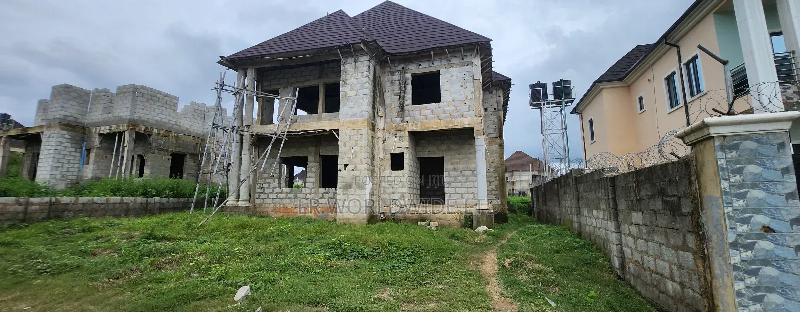 4bdrm Duplex in Lugbe District for sale in Lugbe District