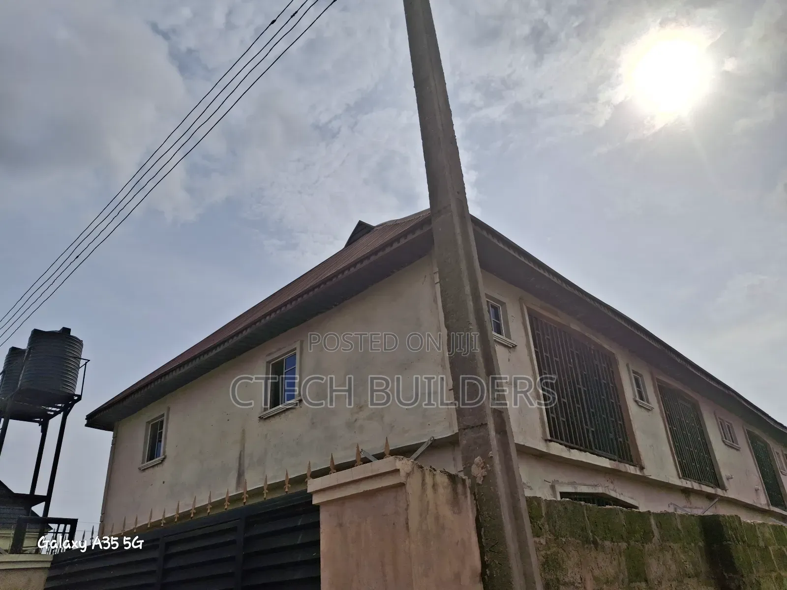 8bdrm Block of Flats in Benin City for sale in Benin City