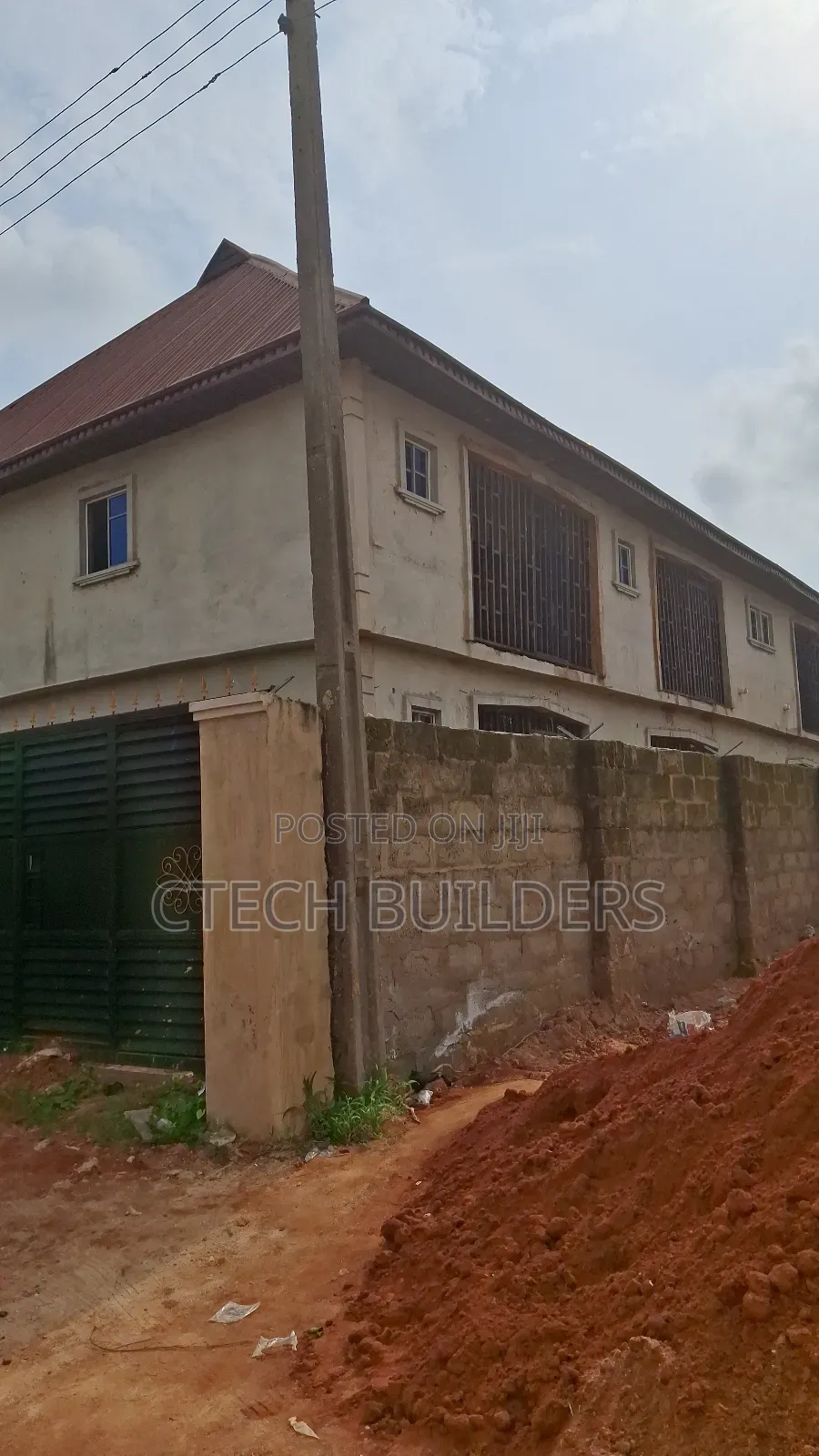 8bdrm Block of Flats in Benin City for sale in Benin City