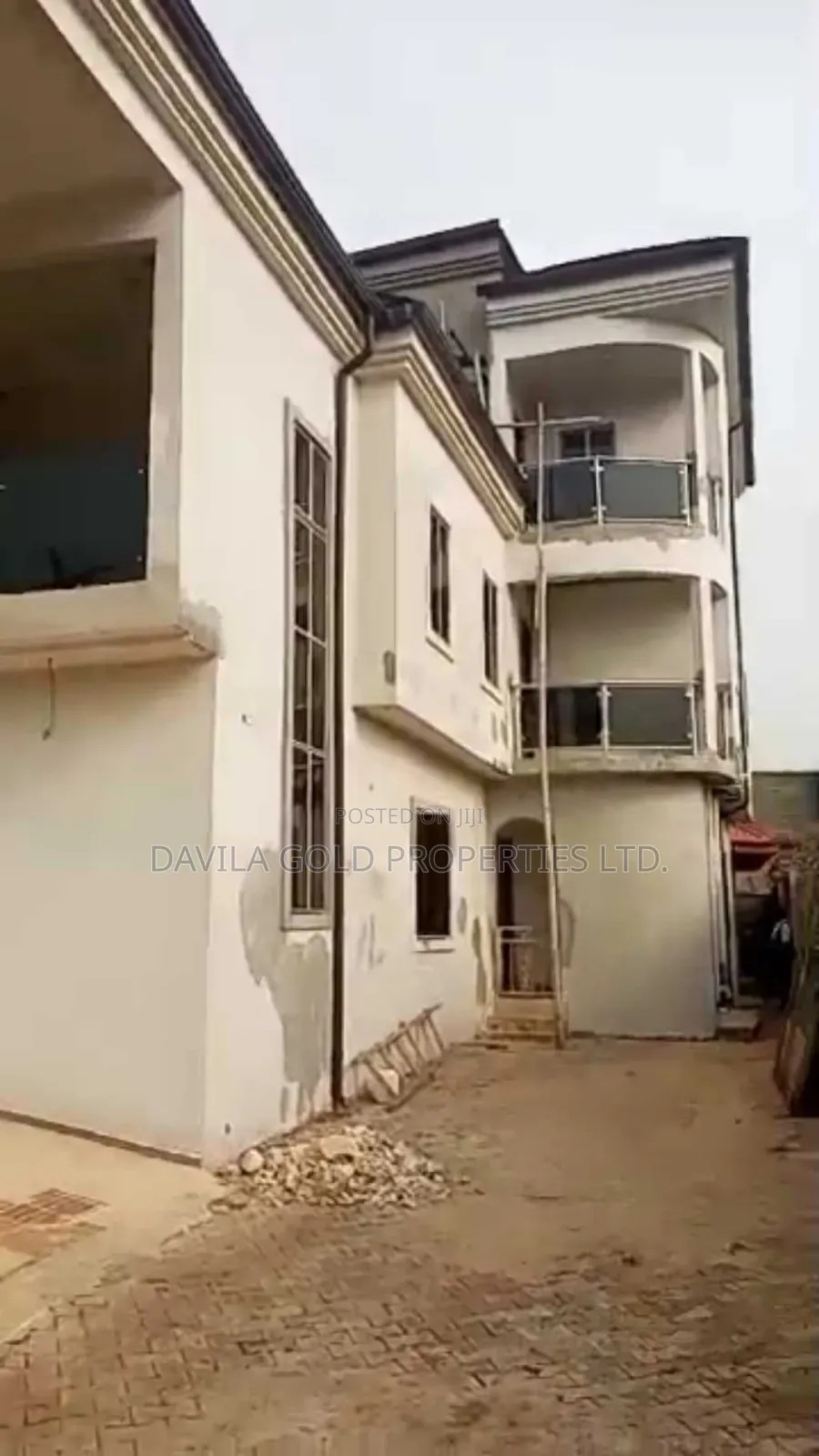 7bdrm Duplex in Benin City for sale in Benin City