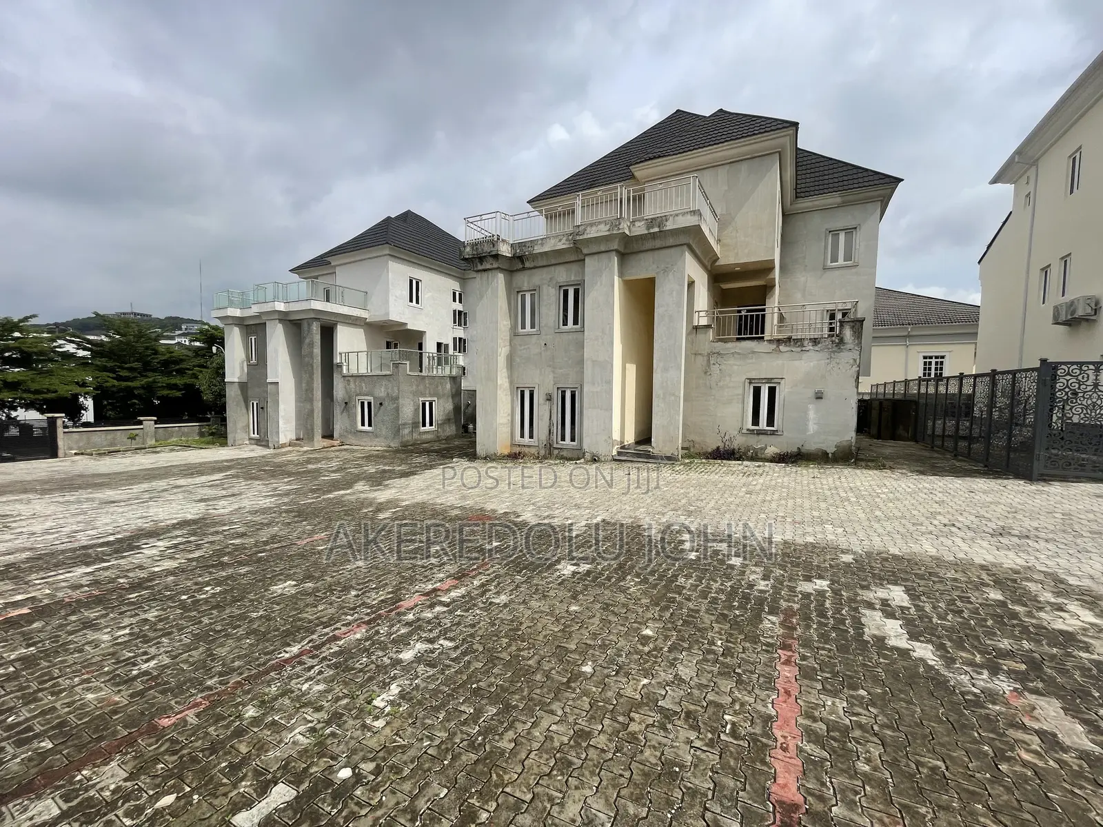 6bdrm Duplex in Asokoro for sale in Asokoro
