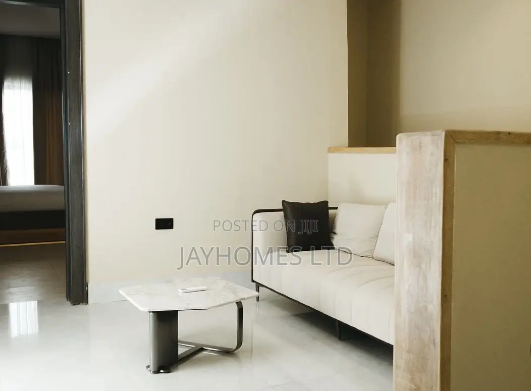 Luxury 3 Bedroom Shortlet Apartment With Poolside in Asaba in Oshimili South
