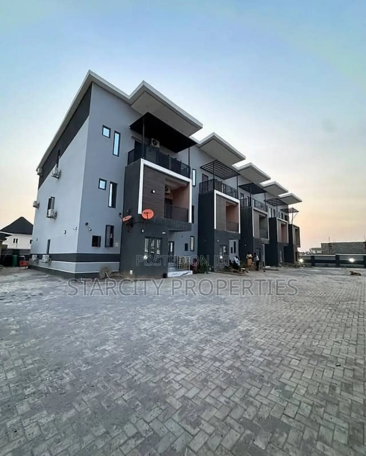 Furnished 4bdrm Townhouse/Terrace in Secured Estate, Apo District in Apo District
