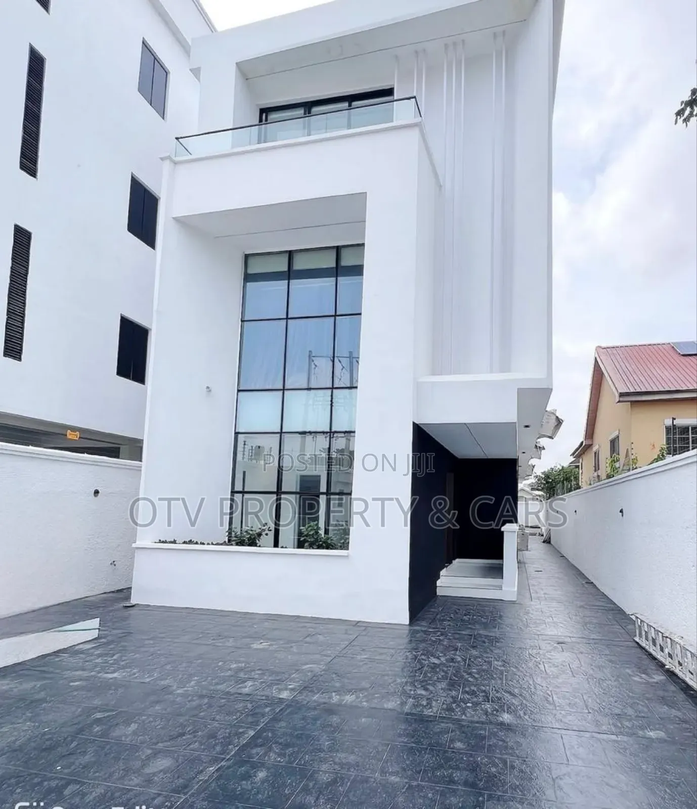 Furnished 4bdrm Duplex in Lekki Phase 1 for sale in Lekki Phase 1