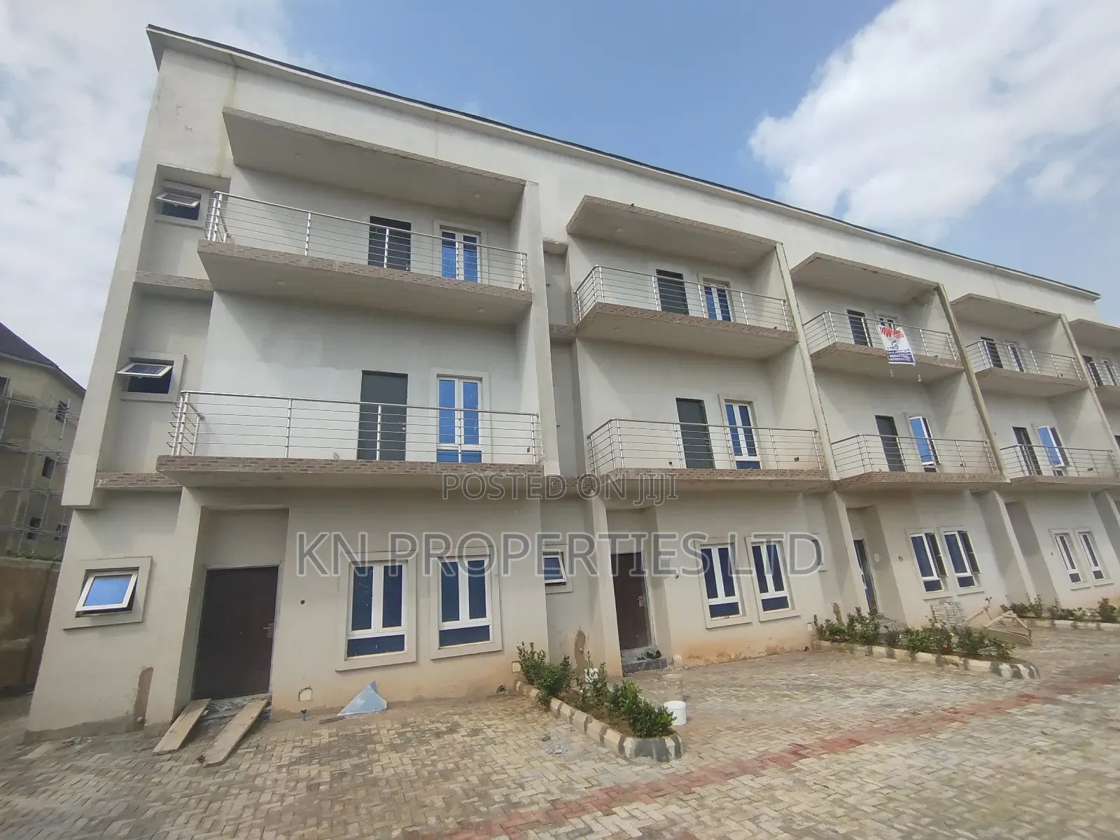 5bdrm Townhouse/Terrace in Kaura District for sale in Kaura