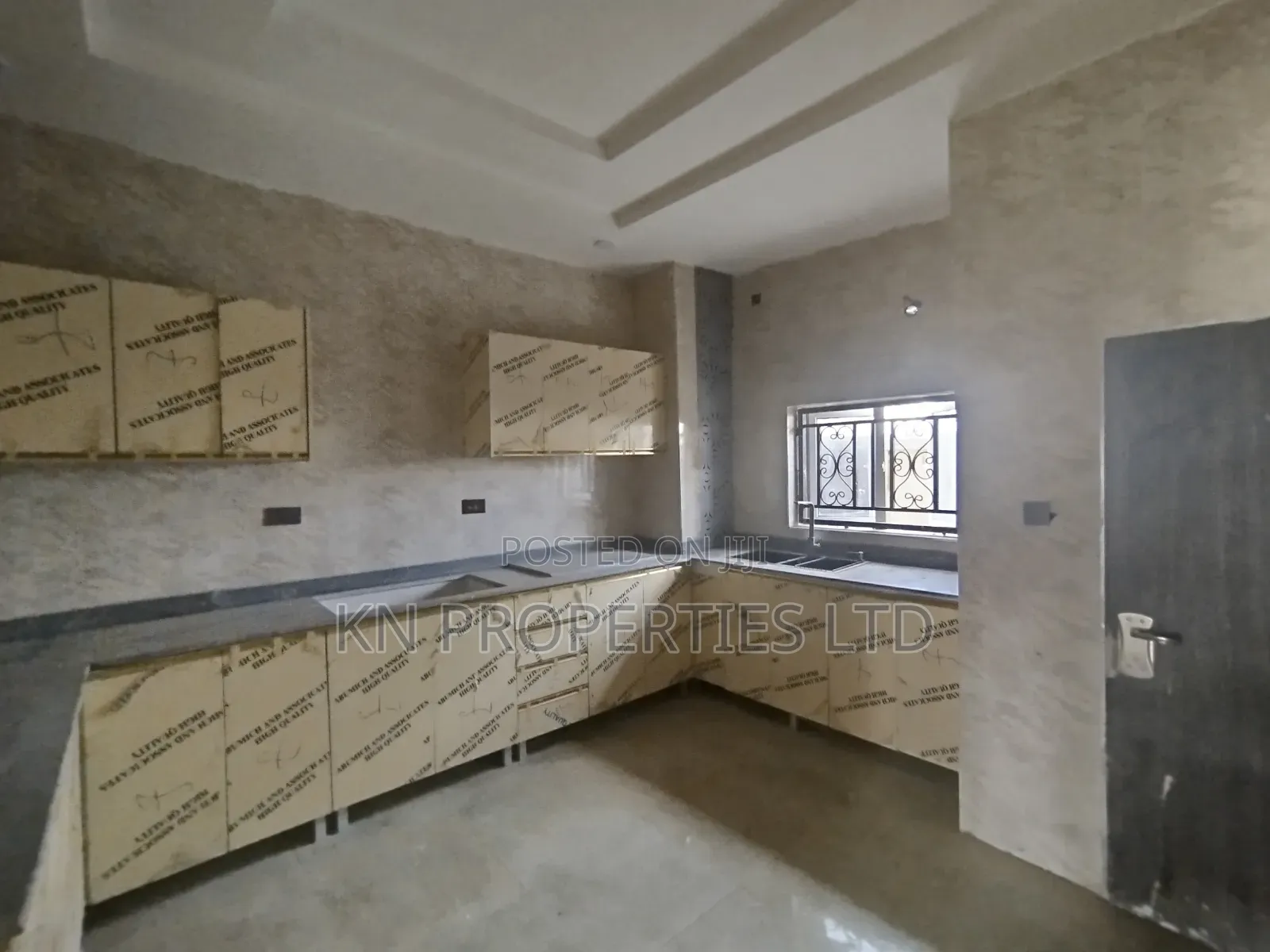 5bdrm Townhouse/Terrace in Kaura District for sale in Kaura