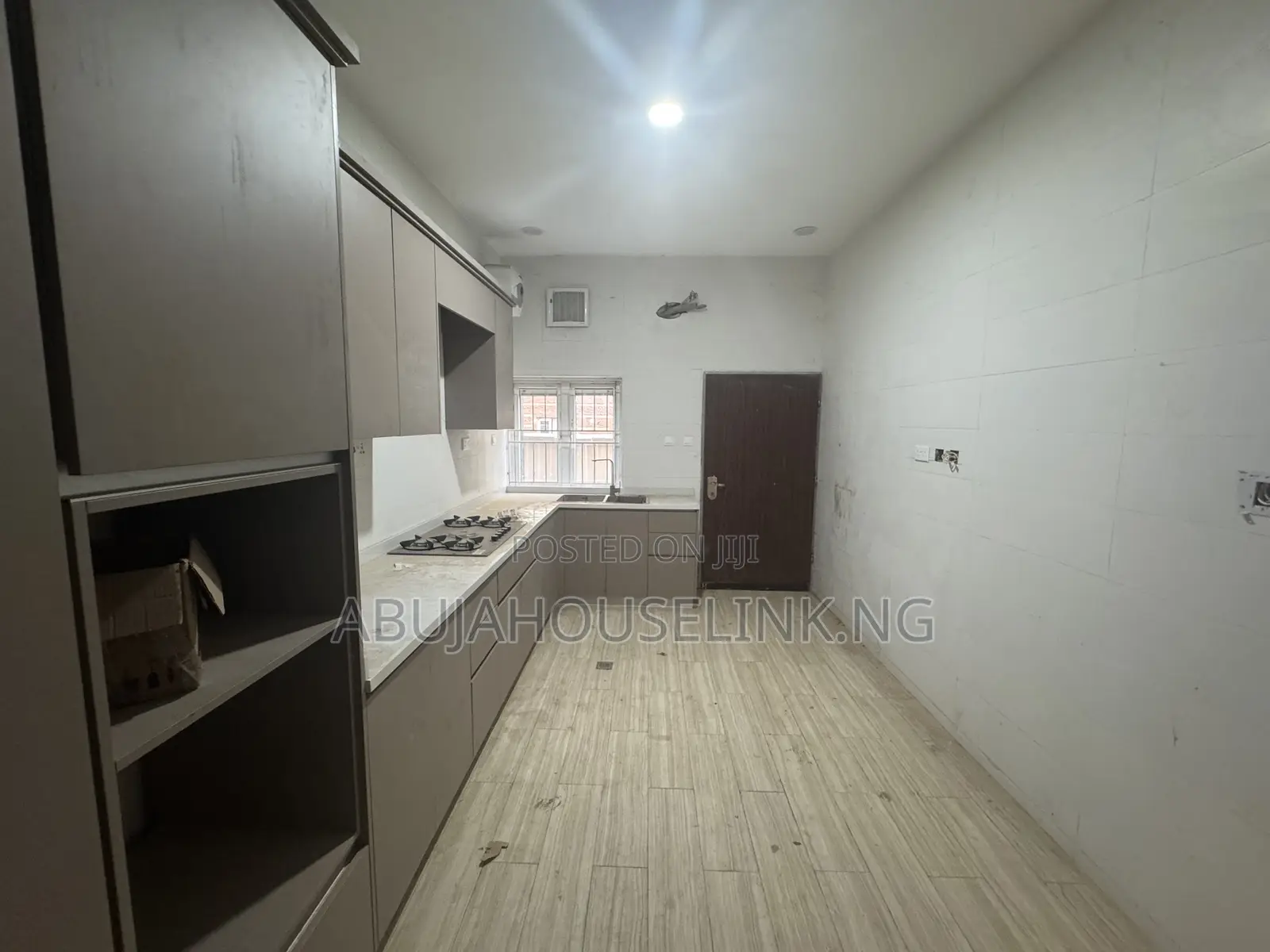 4bdrm Townhouse/Terrace in Guzape Main Abuja for sale in Guzape District