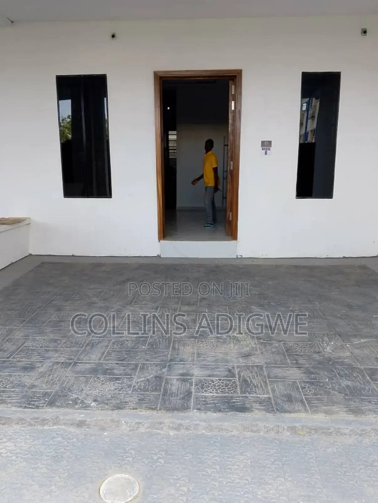 1bdrm Apartment in Orchid Road, Chevron for sale in Chevron