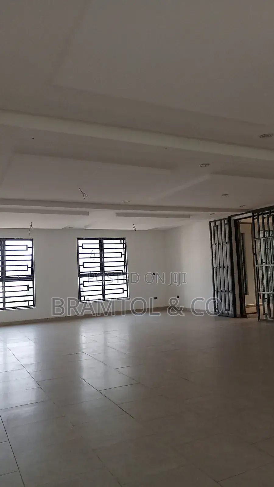 Office / Shop /Business Space in a New Plaza Jahi Gilmor in Jahi