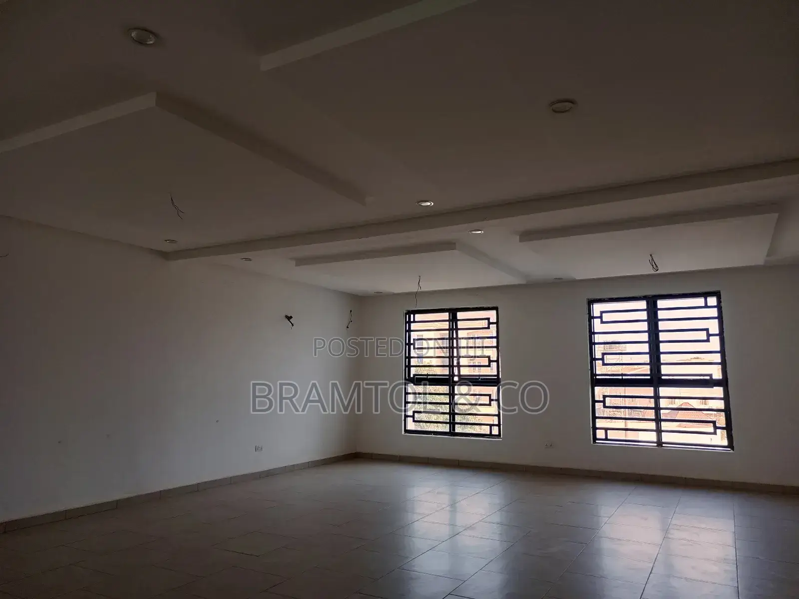 Office / Shop /Business Space in a New Plaza Jahi Gilmor in Jahi