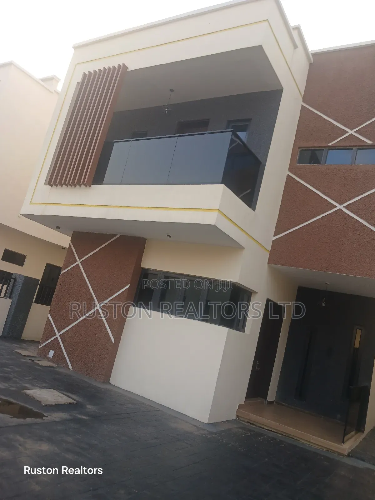 5bdrm Duplex in Ibadan for sale in Ibadan